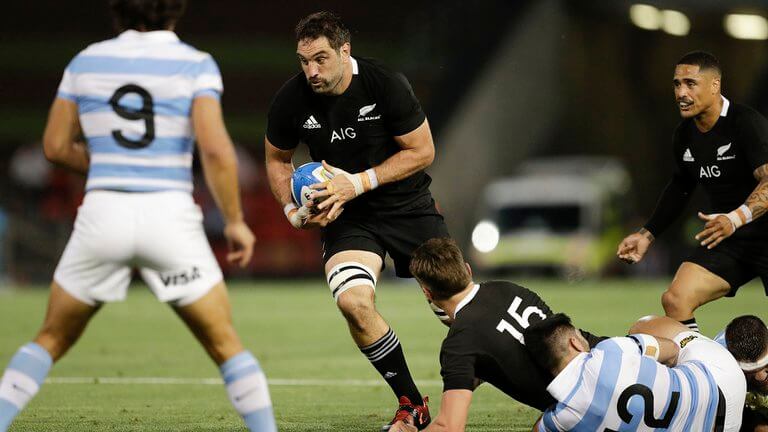 Abultada derrota de Los Pumas antes los All Blacks, que quedan a un paso de ganar el Tres Naciones