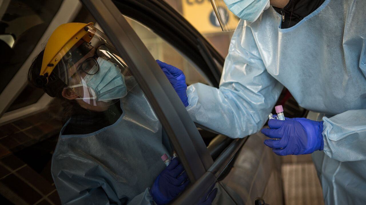 Temporada de vacaciones en la Provincia: los contactos de un caso positivo de coronavirus no podrán permanecer en hoteles y alojamientos