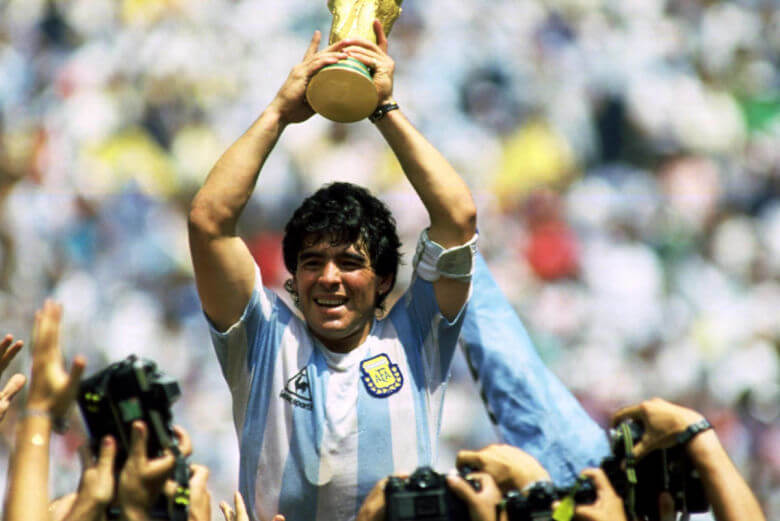 El Presidente decretó tres días de duelo nacional por la muerte de Maradona