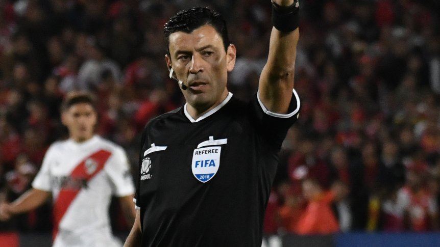 El chileno Tobar para Boca y el colombiano Rojas para arbitrar a River en octavos de Libertadores