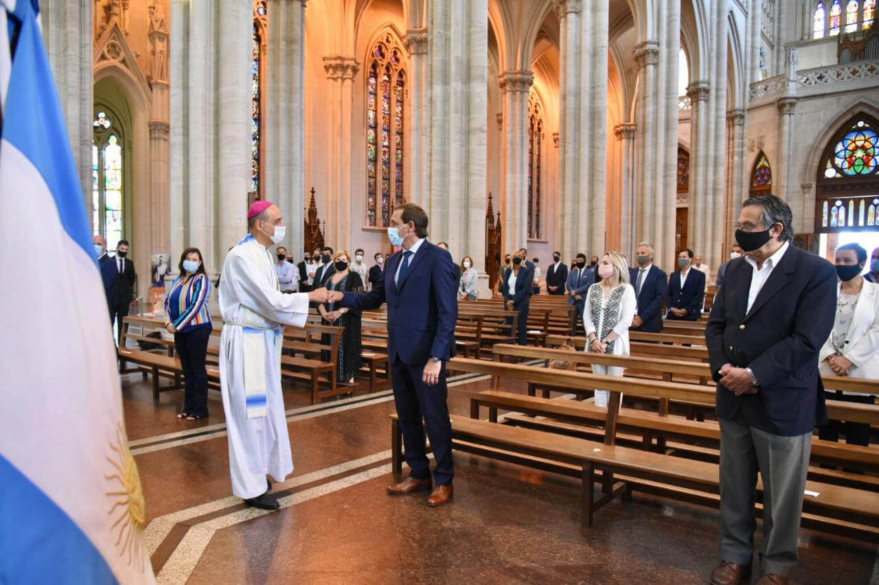 Garro encabezó los actos oficiales por el 138 Aniversario: "Hoy debemos estar más juntos que nunca"