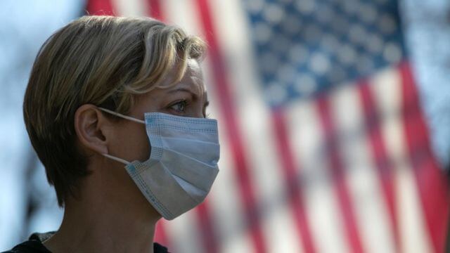 Estados Unidos vuelve a romper récord de hospitalizaciones por coronavirus