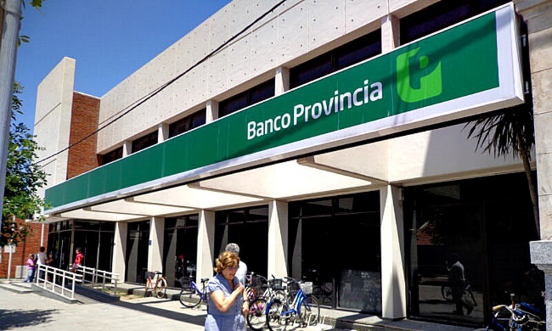 Los bancos ofrecen descuentos de hasta el 40% y cuotas sin interés para compras de fiestas de fin de año