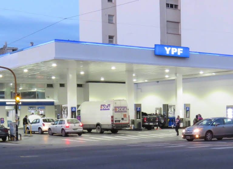 YPF aumentó 4,5% el precio de los combustibles