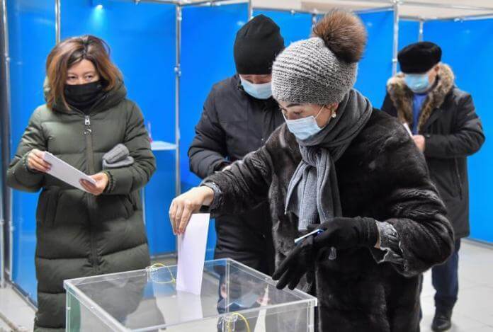 El oficialismo ganó las legislativas en Kazajistán con el 72% de los votos