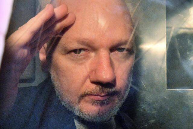 La justicia británica no autorizó la extradición de Assange a EEUU
