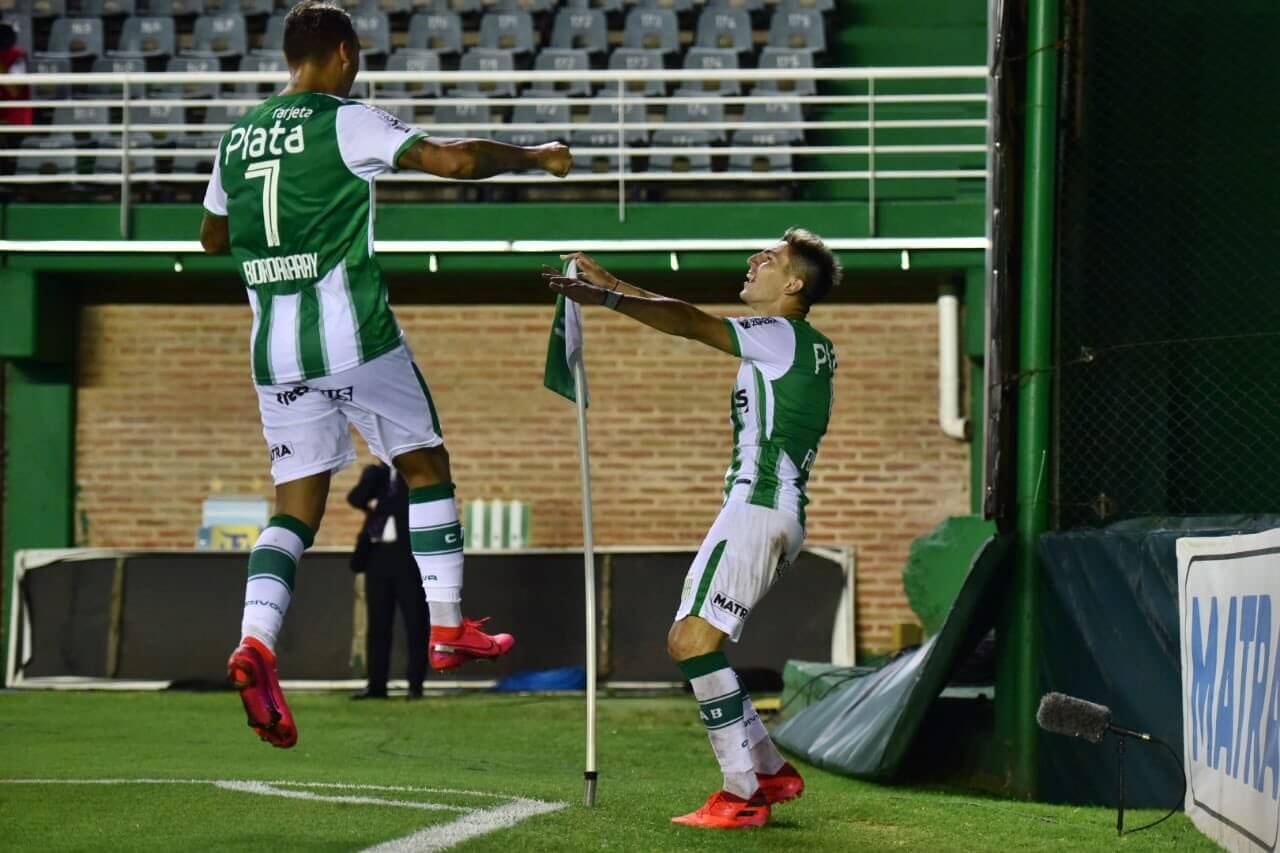 El Taladro la rompió contra San Lorenzo en un gran partido y logró un lugar en la final
