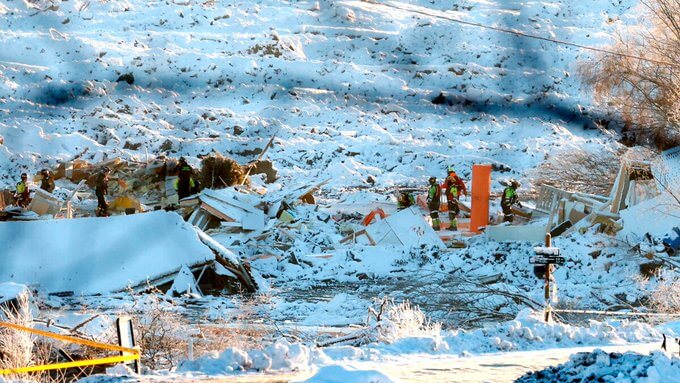 Hallan un quinto cuerpo tras un deslizamiento de tierra con nieve en Noruega