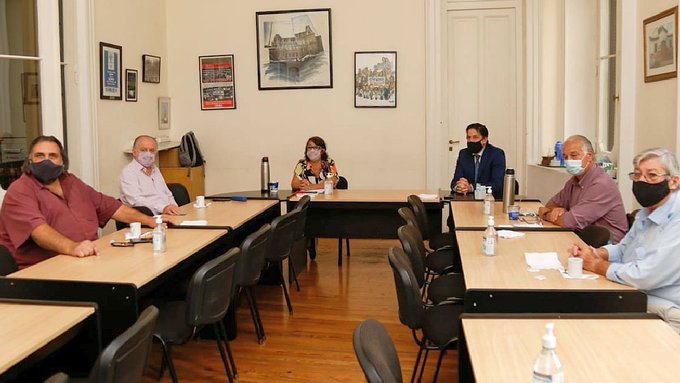 Paritaria docente: los gremios pidieron aumento superior al 30% para “ganarle a la inflación”