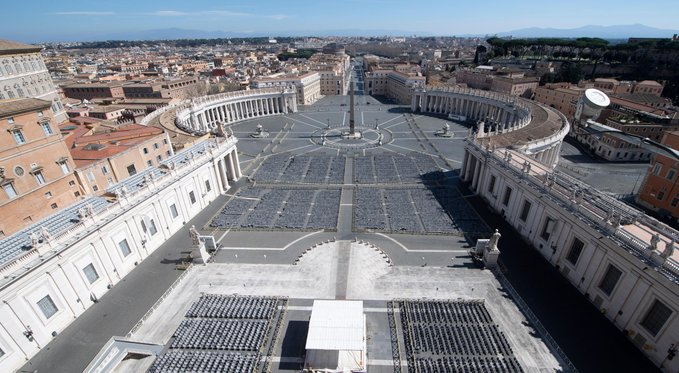 El Vaticano establece sanciones a los empleados que no quieran vacunarse