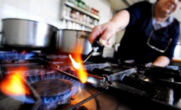 El Gobierno definirá en marzo la nueva tarifa de gas mediante asamblea pública