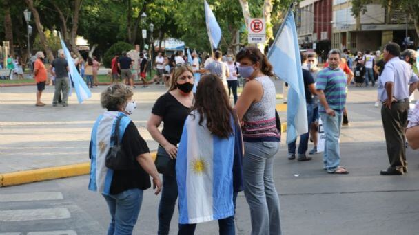 Protesta opositora en Plaza de Mayo y otros puntos del país