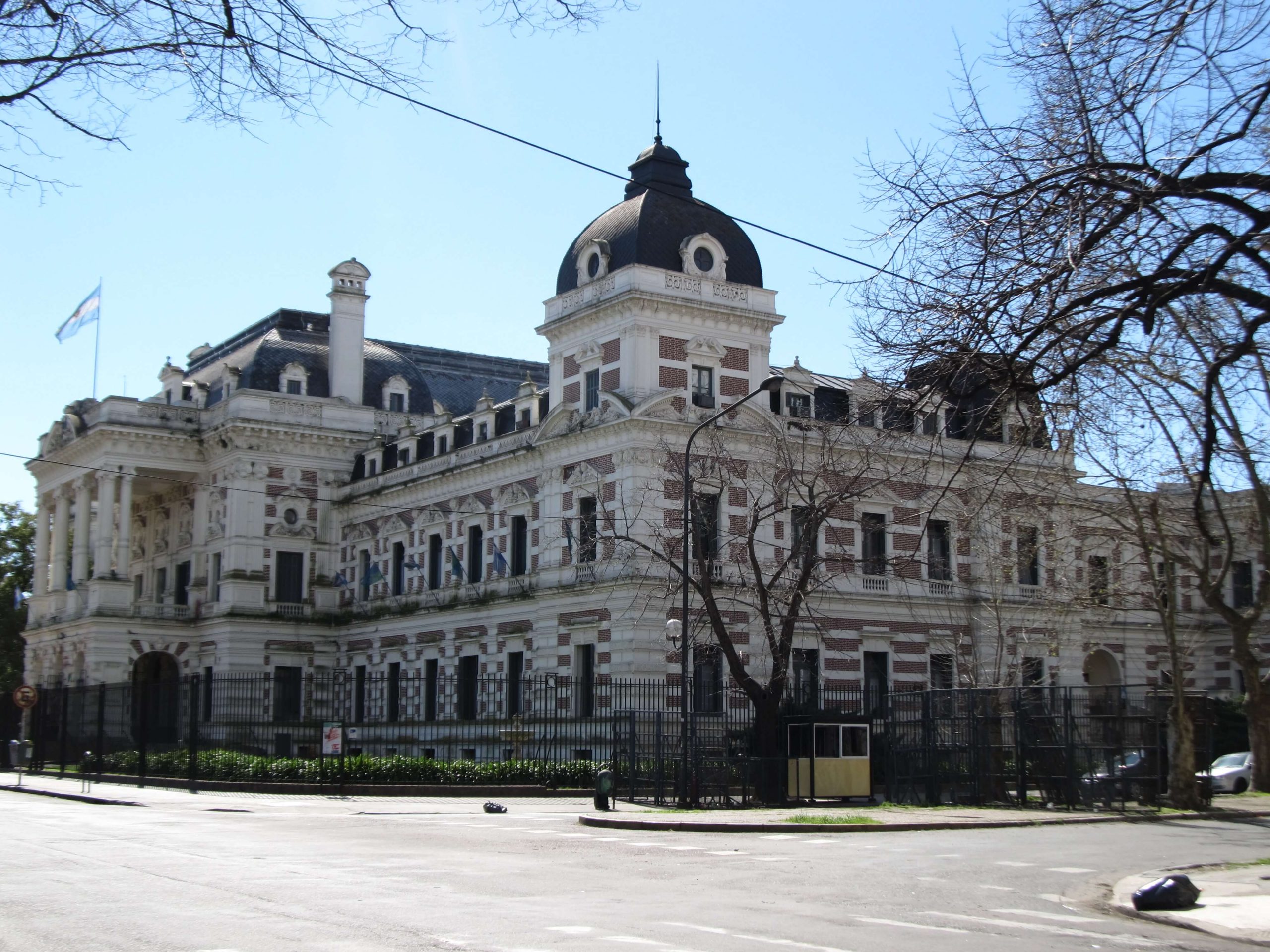 La provincia anunció una nueva extensión del canje de su deuda en moneda extranjera
