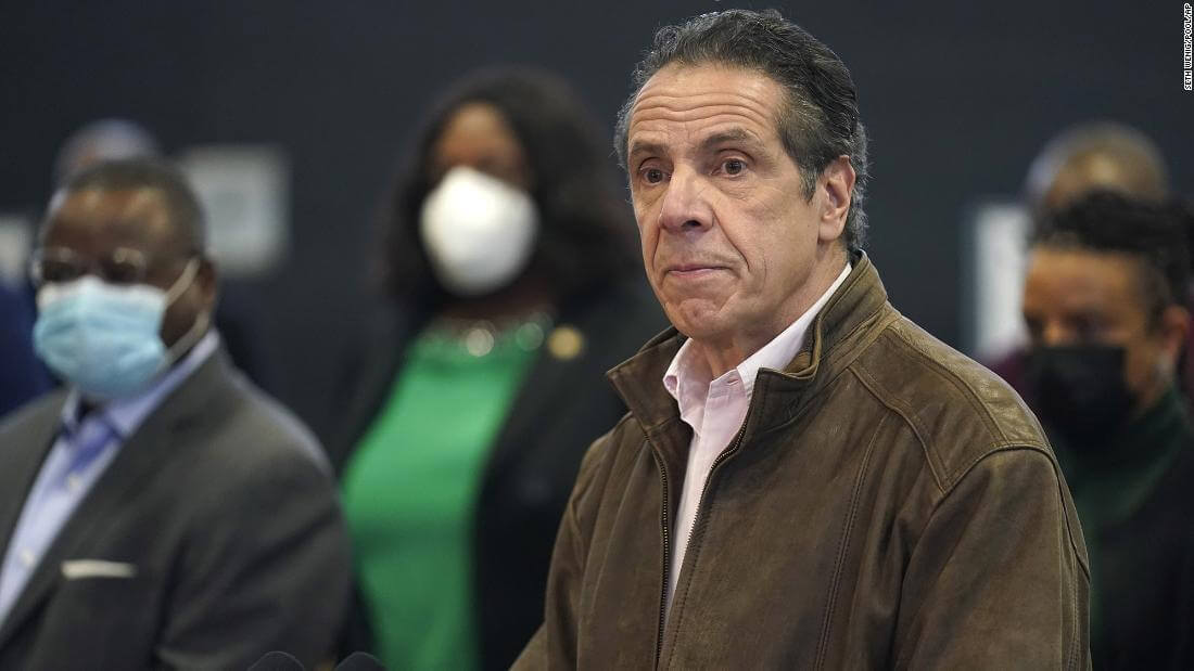 Piden la renuncia del gobernador de Nueva York, quien recibió tres denuncias por acoso sexual