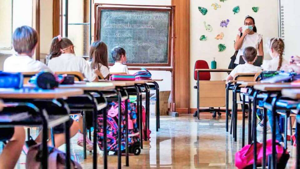 Otras cuatro provincias inician las clases