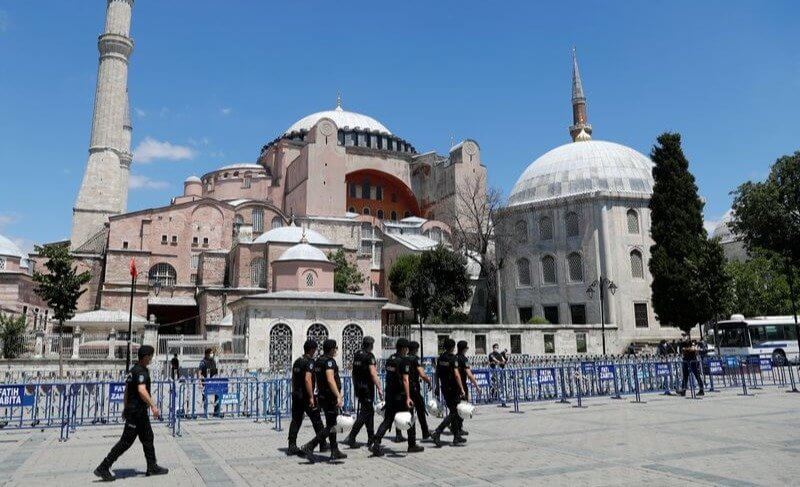 Turquía reimpone los confinamientos de los fines de semana ante la suba de casos de coronavirus