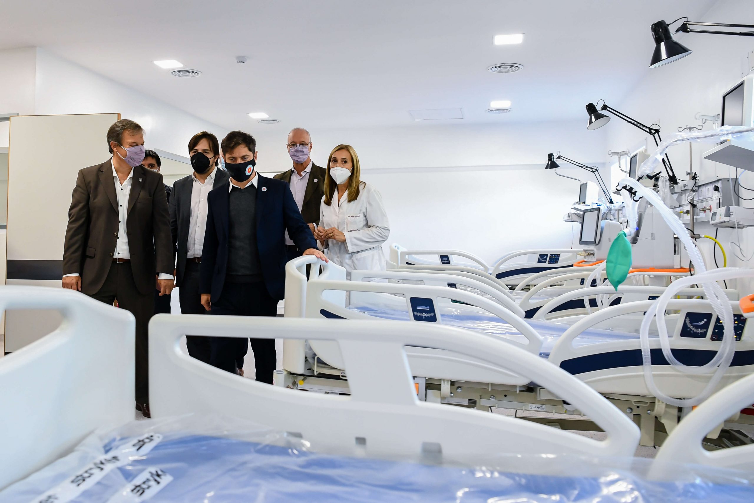 Kicillof recorrió las nuevas instalaciones del Hospital Oñativia de Almirante Brown