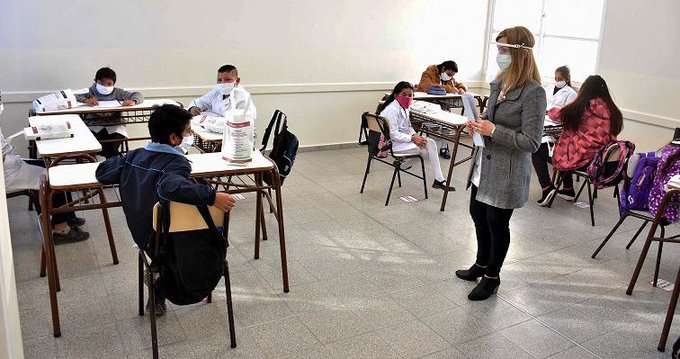 Ctera pidió la suspensión temporal de clases presenciales en distritos con más contagios