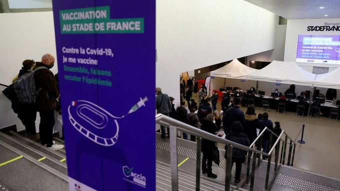 Francia aplicará Pfizer o Moderna a los que ya tienen una dosis de AstraZeneca