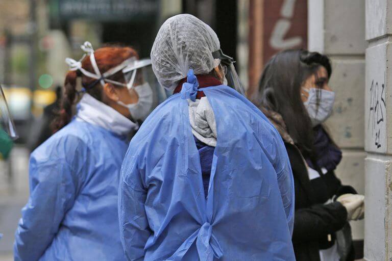 Cien municipios bonaerenses están en "alto riesgo" epidemiológico