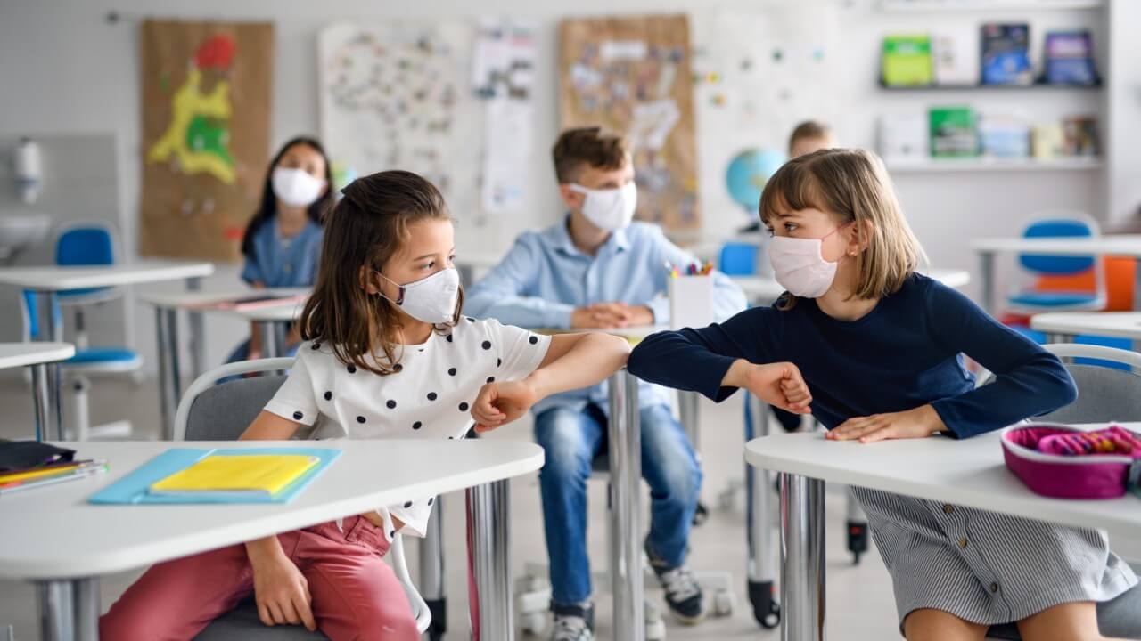 Para The Lancet, las clases presenciales aceleran los contagios de coronavirus