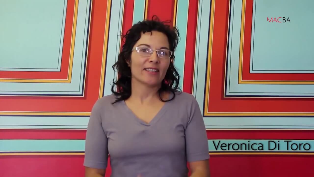 La artista Verónica Di Toro exhibe sus exploraciones geométricas en el Macla