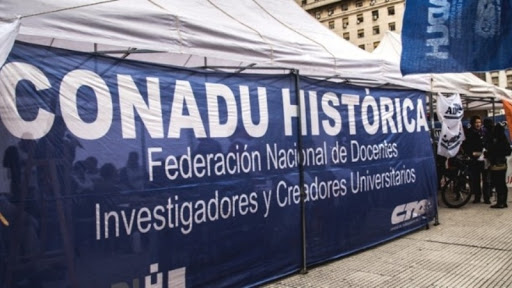 Docentes de universidades nacionales paran por 48 horas en reclamo de mejoras salariales