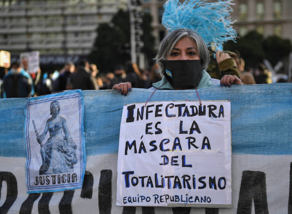 El diario británico The Guardian criticó a la oposición argentina por su postura sobre las medidas sanitarias