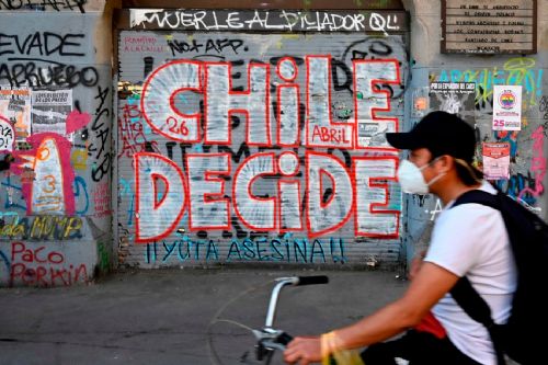 Chile: la izquierda y los independientes arrasaron y el oficialismo es el gran perdedor de las elecciones para la Asamblea Constituyente