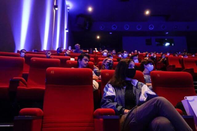 Con aforos reducidos, mañana regresan los cines y museos a La Plata
