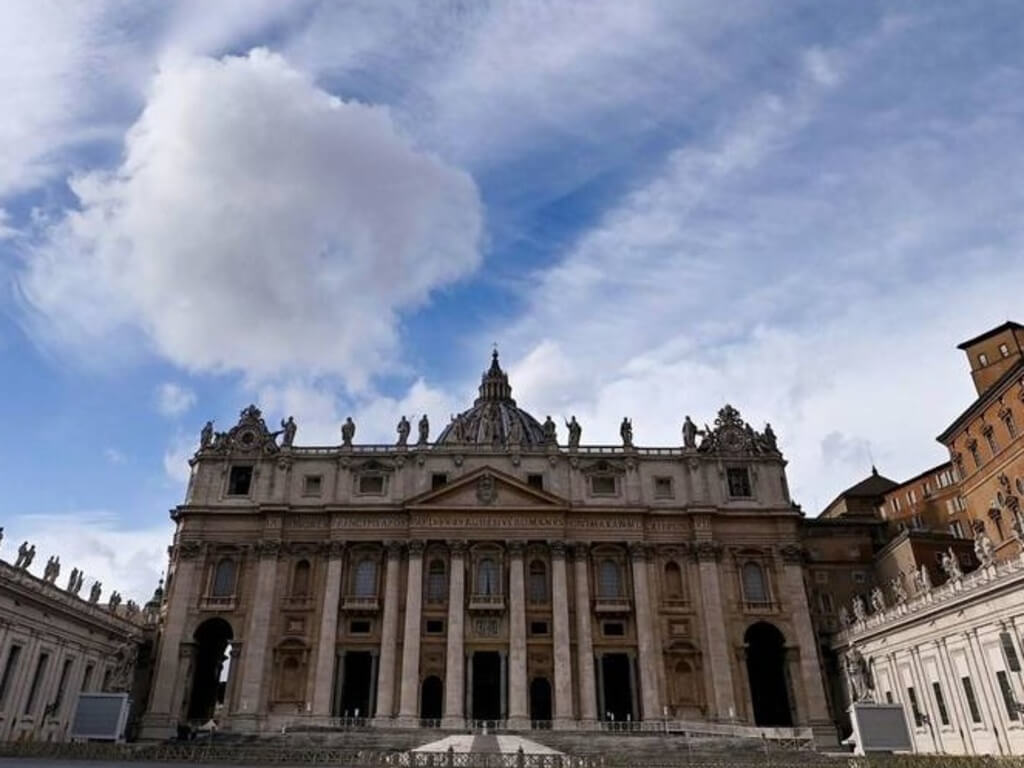 El Vaticano pidió "contrarrestar la desinformación sobre las vacunas"