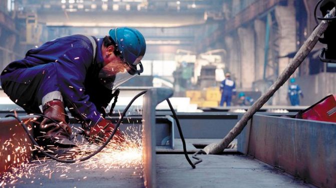 La industria creció un 16,4% en la primera mitad del año, según estimaciones privadas