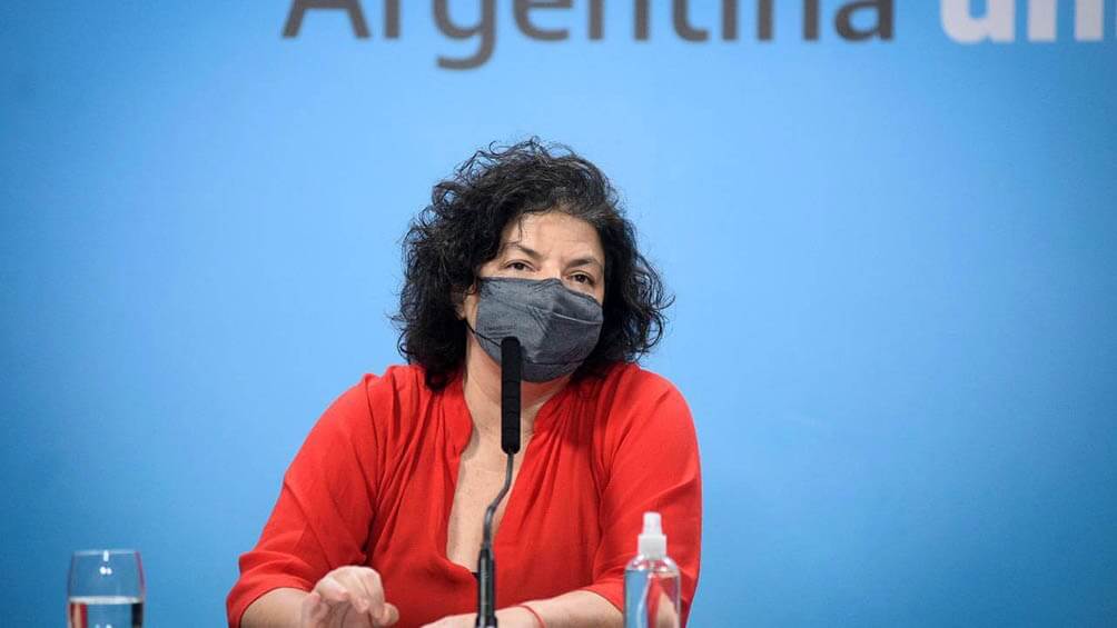 Vizzotti señaló que hoy se podría llegar al "50% de la población argentina" con una dosis de la vacuna