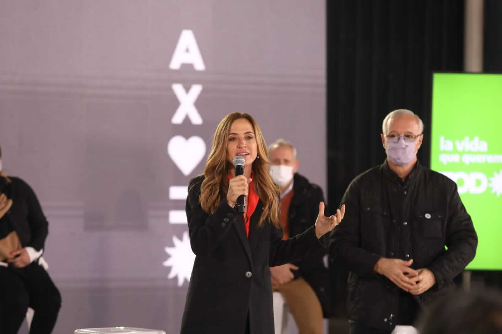 Con la presencia de Tolosa Paz y Gollan, el Frente de Todos presentó a sus candidatos en La Plata
