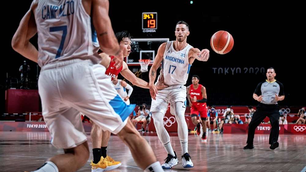 Argentina consiguió un triunfo sobre Japón para avanzar a cuartos de final en básquetbol