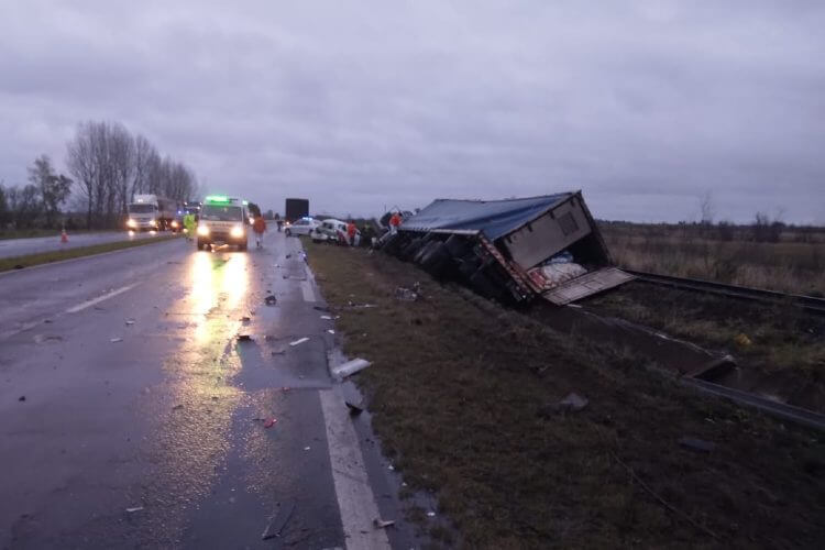 Un choque múltiple en la zona del complejo Zárate Brazo Largo dejó tres fallecidos y cinco heridos