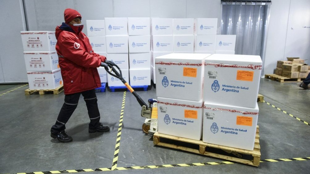 Llegan este mediodía al país nuevas dosis de Pfizer