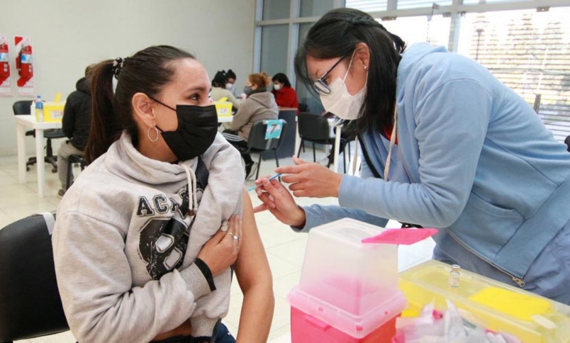 Los contagios de coronavirus cayeron por decimoquinta semana en la provincia de Buenos Aires