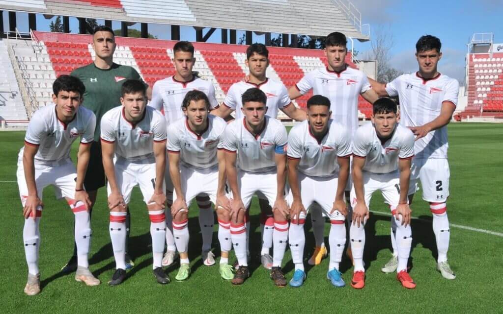 La reserva del Pincha goleó a Unión y quedó en la cima del campeonato