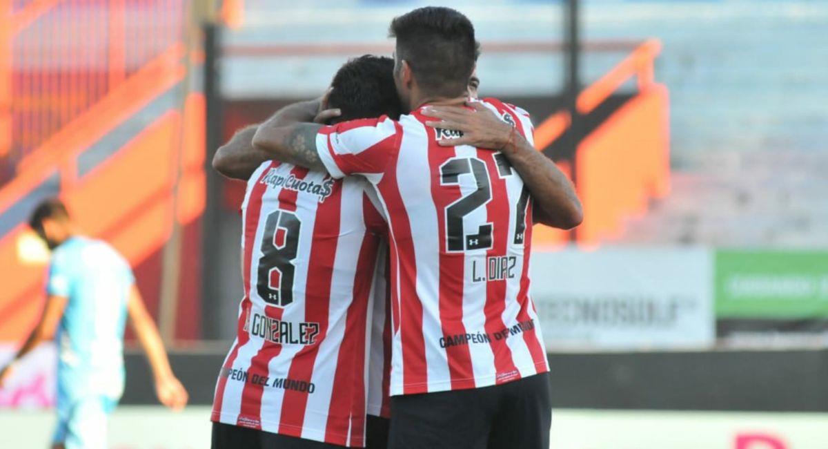 Estudiantes recibe a Argentinos y busca seguir en lo más alto de la tabla