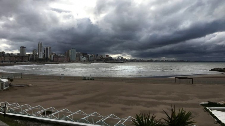 Rige alerta amarillo por fuertes vientos y lluvia para Mar del Plata, Necochea y Pinamar