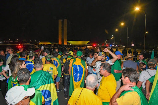 Brasil: la policía rodea la 'Plaza de los Tres Poderes' para impedir una invasión de los grupos bolsonaristas al Congreso y a la corte