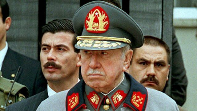 Retiran una distinción de ciudadano ilustre a Pinochet en una comuna chilena