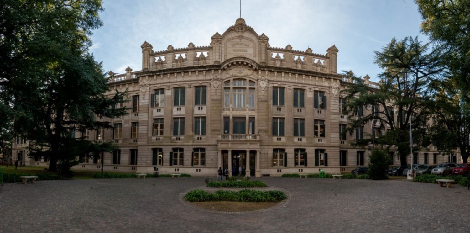 Hoy comienza la inscripción a los colegios de la UNLP