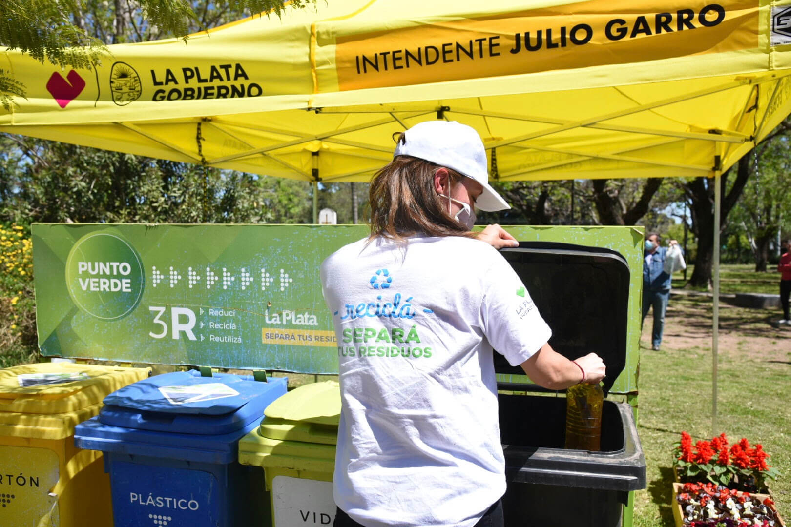 “Eco-canje” en Plaza Malvinas: Entregarán semillas y plantines a cambio de residuos secos