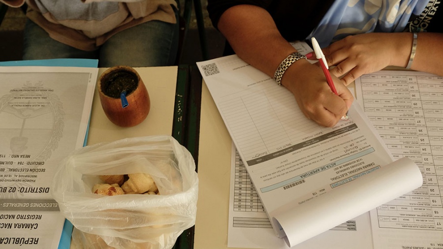 Cerraron los comicios en todo el país con al menos un 71% de participación