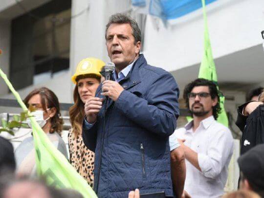 Massa convocó "a todos los sectores" a definir "un acuerdo a largo plazo"