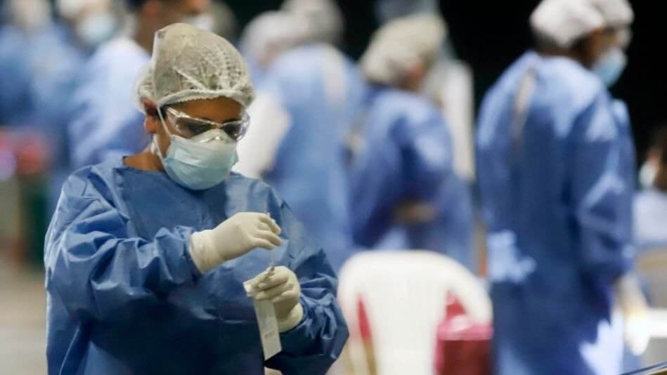 En las últimas 24 horas hubo 23 fallecidos de coronavirus en el país y 2382 nuevos contagios