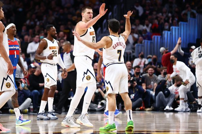 Campazzo sumó ocho puntos para el triunfo de Denver ante Washington