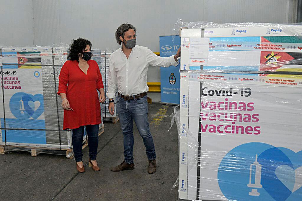 Argentina donó a Kenia un cargamento de 400.000 dosis de AstraZeneca